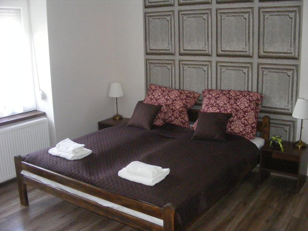 A Bastya Arnyeka Apartment Eger Luaran gambar